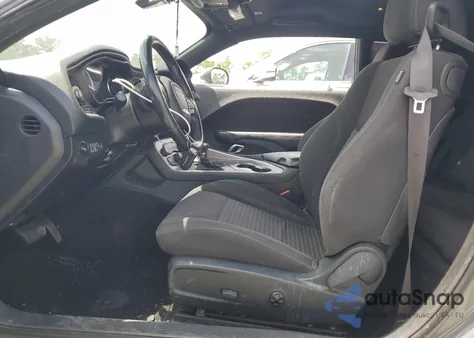 2019 Dodge Challenger Sxt z USA, uszkodzony, nr VIN 2C3CDZAG8KH674160